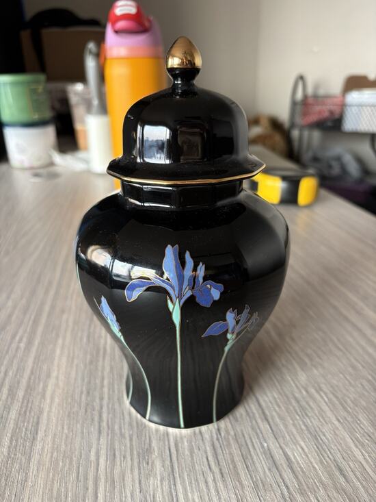 Otagiri Other - Vintage Small 6” Tall Otagiri Blue Iris Porcelain Ginger Jar & Lid Japan Floral